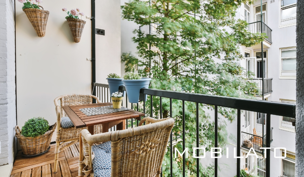 Alege Mobilato pentru amenajarea balconului cu mobilier